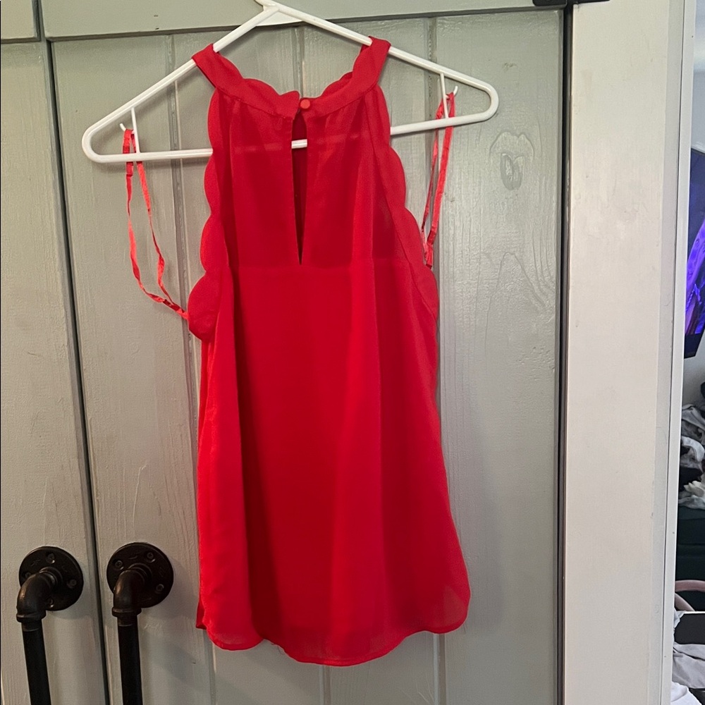 Red Scalloped Halter Camisole - Picture 3 of 3